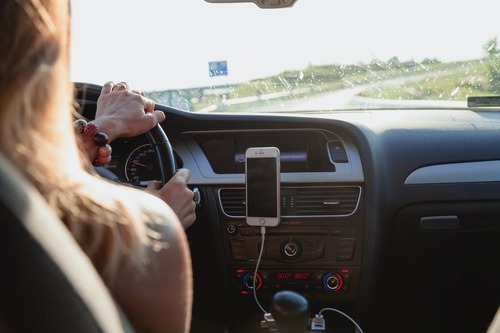 Ideale dameskleding voor een lange autoreis